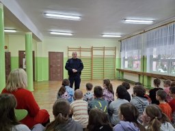 Bezpieczeństwo przede wszystkim – spotkanie z policjantem &raquo; Bezpieczeństwo przede wszystkim – spotkanie z policjantem